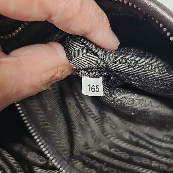 PRADA RUFFLED CLUTCH BFPM-03-309 - Picture 5 of 6